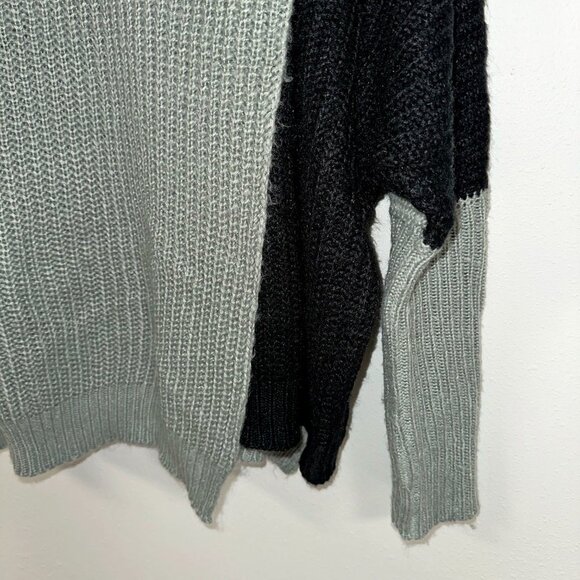 Anthro Elan Asymmetrical Oversized Sweater - Picture 5 of 10